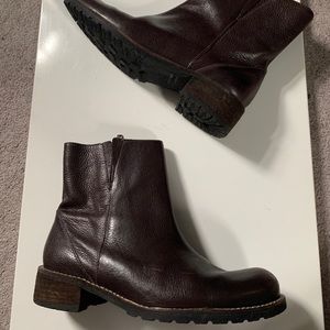 L.L. Bean Brown Leather Ankle Boots